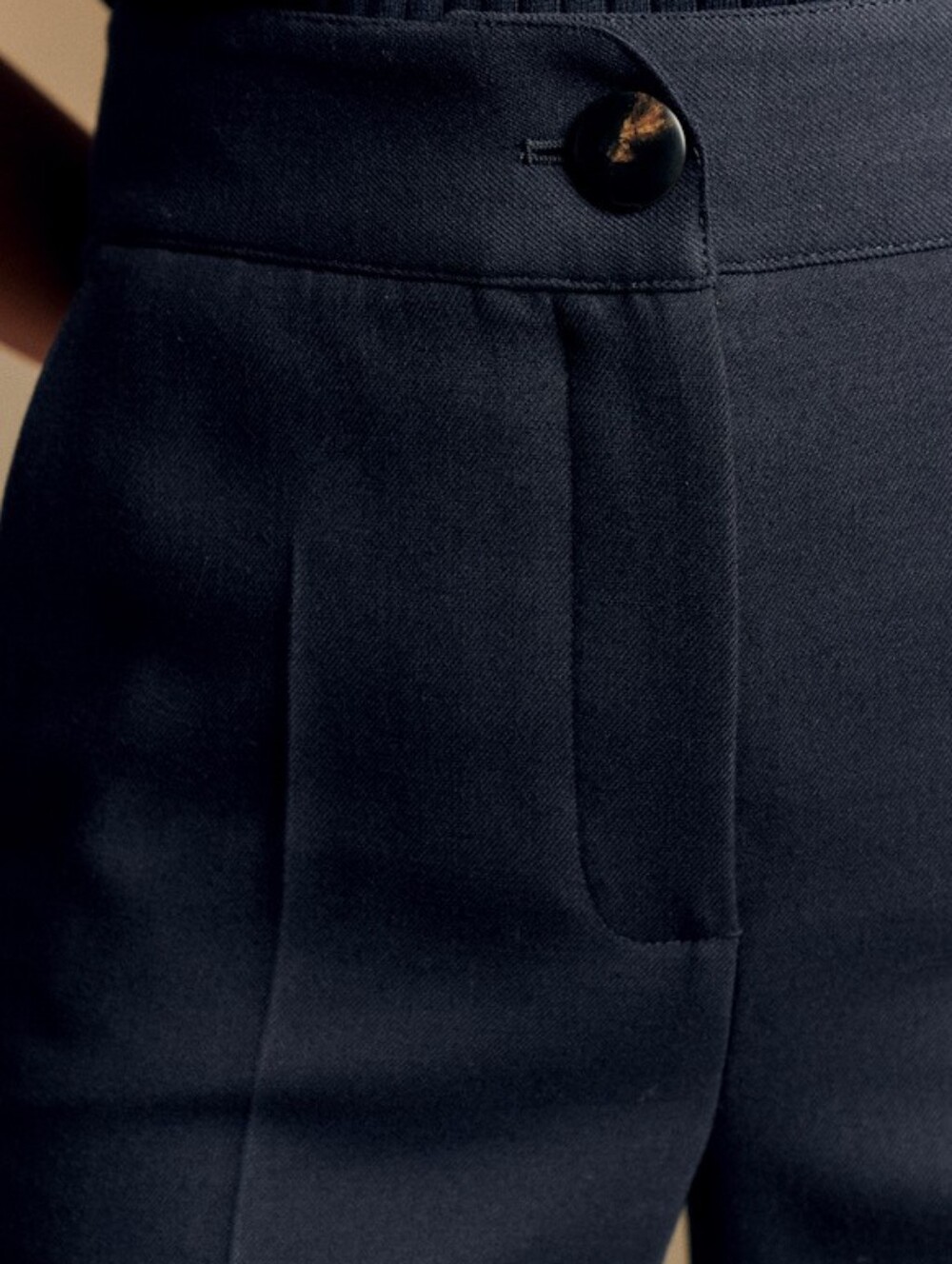 Sezane Damon Ankle-length Trousers Black Size 36 - Picture 6 of 16